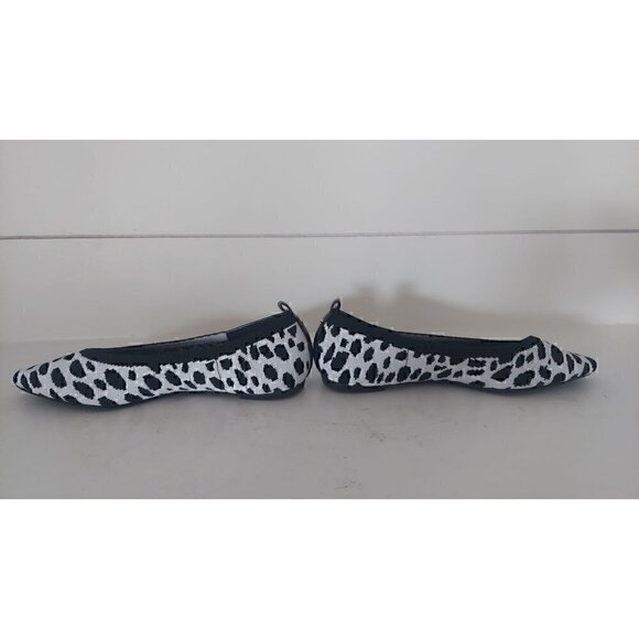 Journee Collection Karise Flat/NWOB, Size 6.5 - Picture 2 of 8